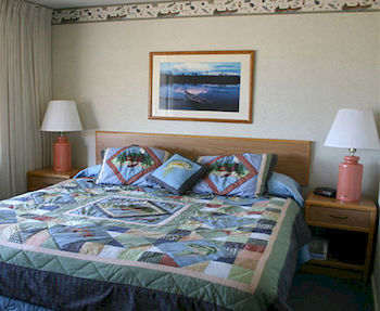 The Shoreline Inn 大马雷 外观 照片
